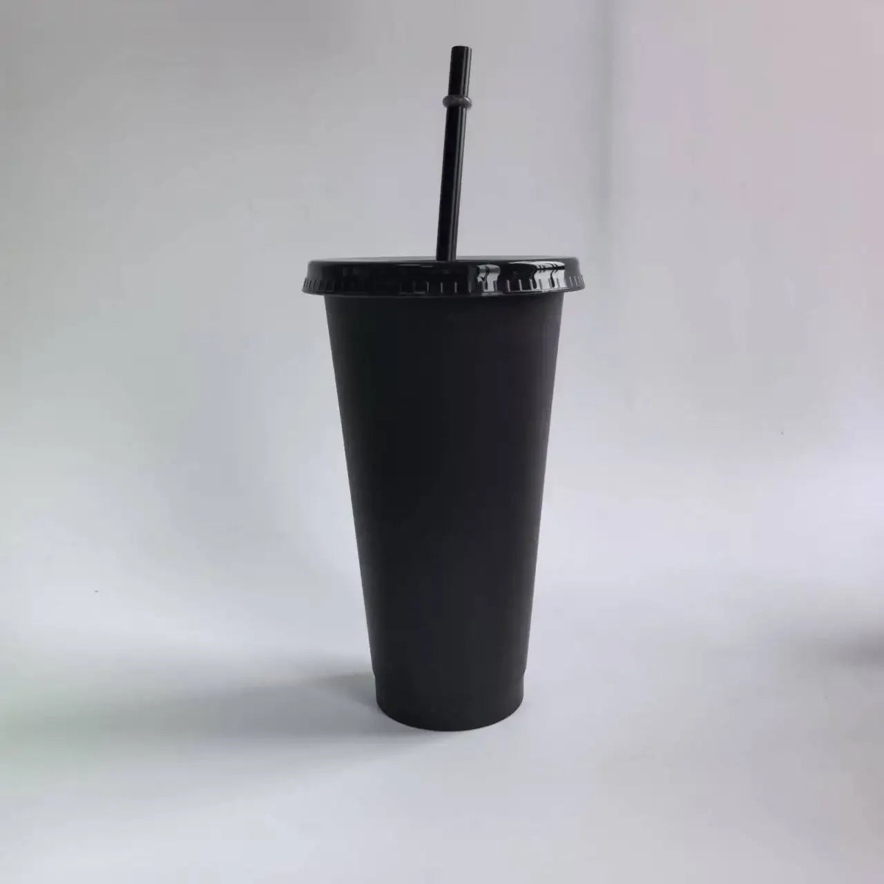 5PCS Assorted Solid Color Reusable 24Oz Plastic Cold Cup Coloured Cup Colored Straw Cup Glasses with Straw and Lid No Logo 710ML
